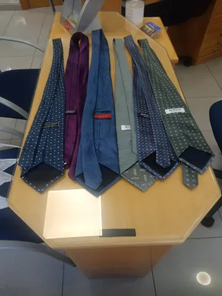 Lote de Corbatas de Marca