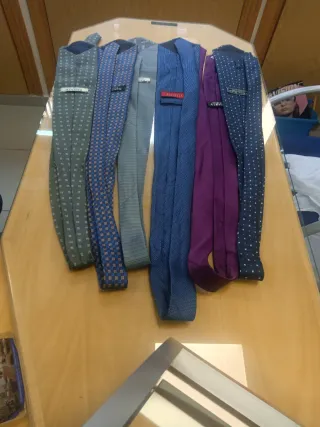 Lote de Corbatas de Marca