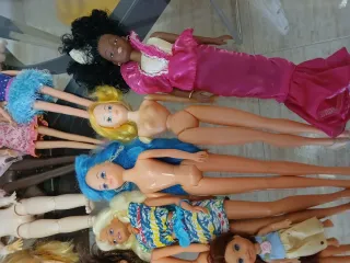 Lote di Bambole Varie