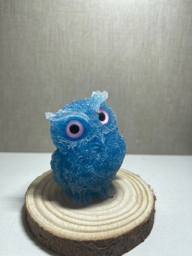 Búho azul decorativo
