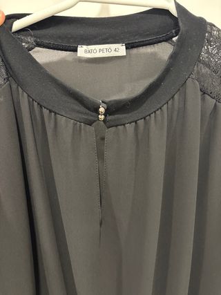 Blusa Bató Petó encaje manga larga