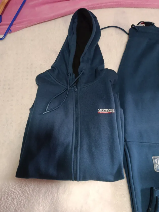 Conjunto chándal McKenzie azul