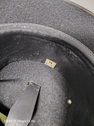 Cappello Bersaglieri con piume e stemma