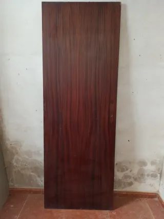 Puerta de madera