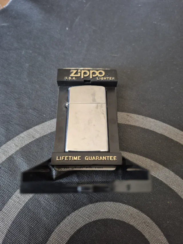 Accendino Zippo Slim Cromato