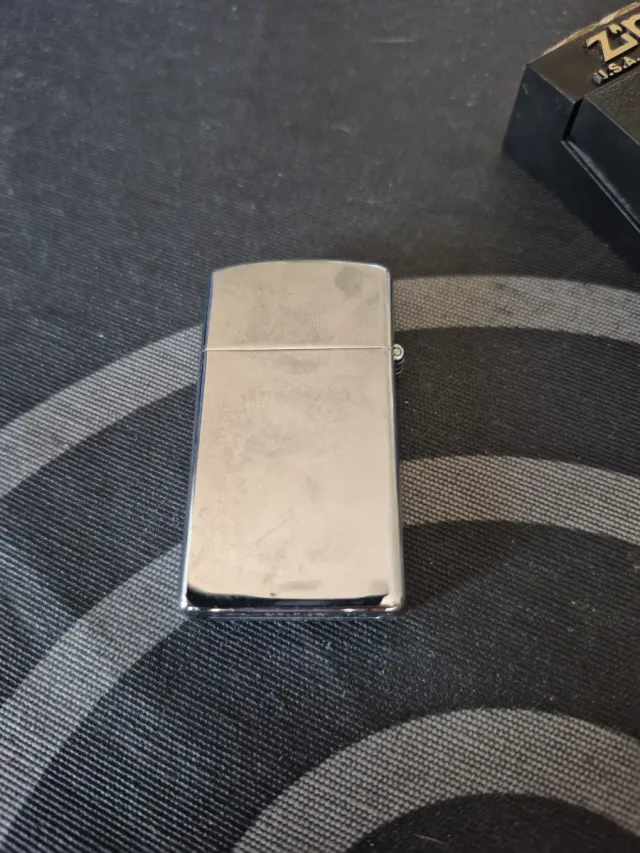 Accendino Zippo Slim Cromato