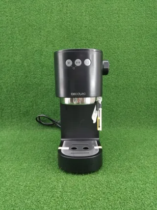 Cafetera Cecotec Cafelizzia Fast Negra