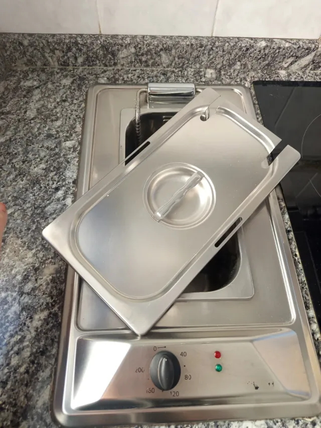 Freidora Eléctrica Empotrable Acero Inoxidable