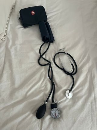 Tensiómetro manual nuevo con estetoscopio