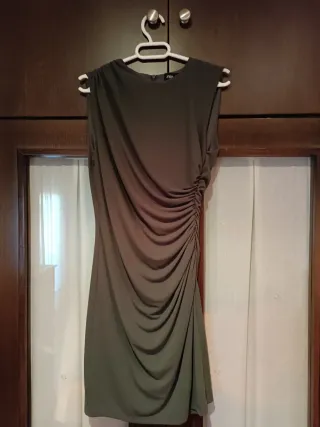 Vestido Zara mini drapeado verde