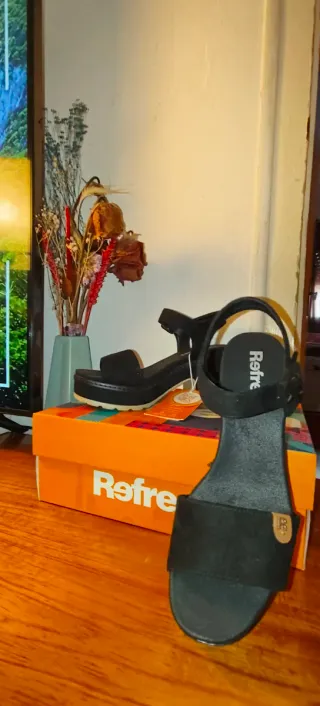 Sandalias Refresh Negras