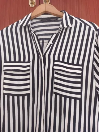 Camisa Rayas Blanco y Negro