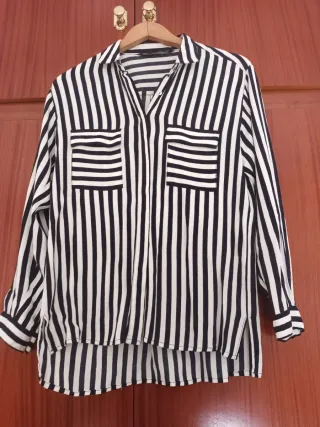 Camisa Rayas Blanco y Negro