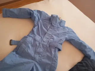 Mono, pantalón y manoplas nieve niño