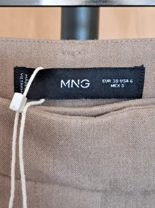 Pantalón Mango beige