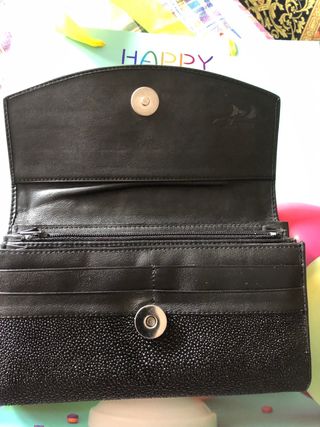 Cartera Piel de Raya Negra