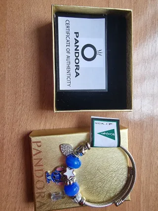 Pulsera Pandora con charms 23cm circunferencia