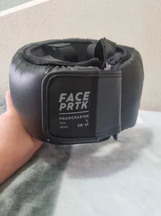 Casco de boxeo negro