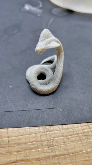 Figura de resina de serpiente