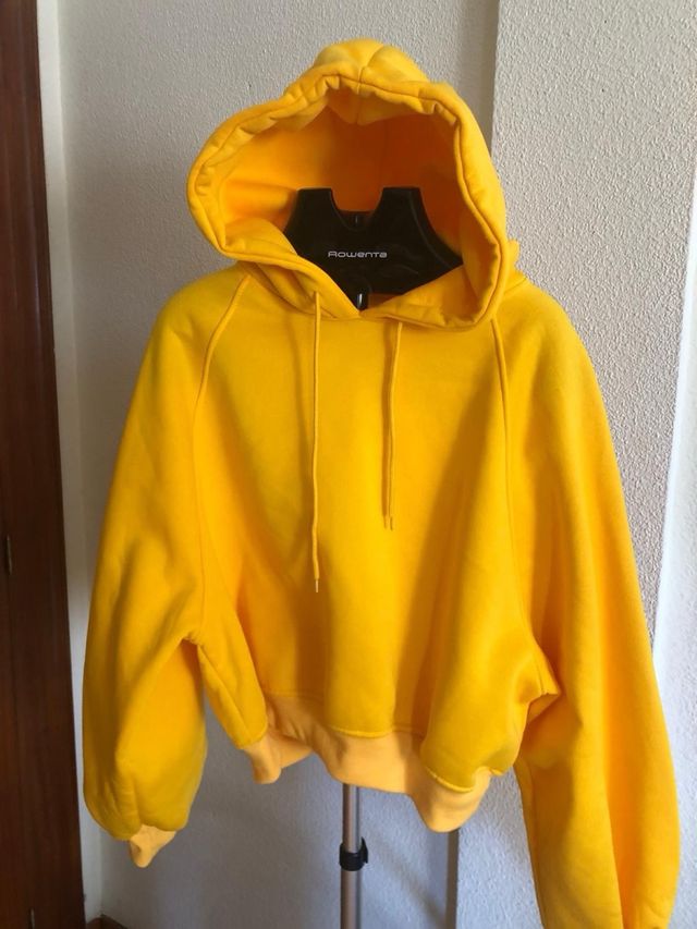 SUDADERA AMARILLA (XS hasta M)
