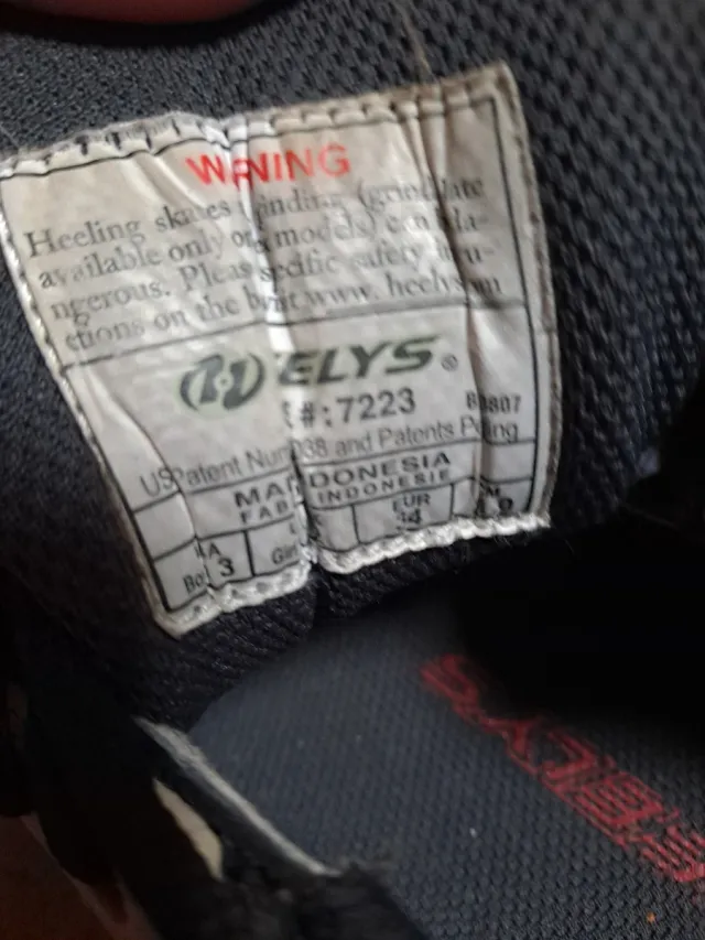 Zapatillas Heelys con ruedas talla 34