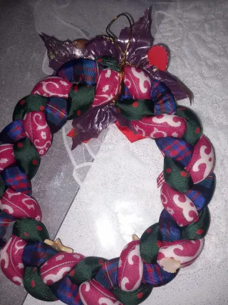 Due ghirlande fatte a mano