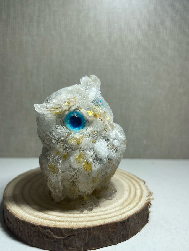 Búho decorativo mineral