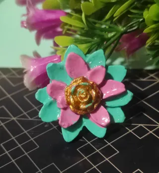 Anillo grande flor dulce oro, rosa, turquesa