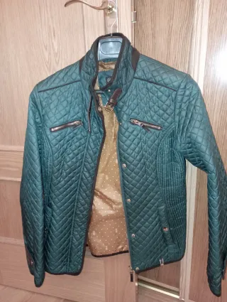 Cazadora acolchada mujer