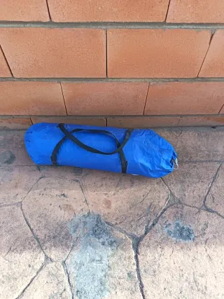 Tienda de campaña estilo canadiense azul