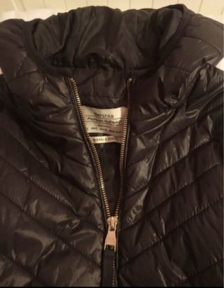 Chaqueta acolchada negra mujer