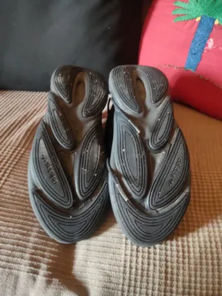 Adidas Ozelia Negras