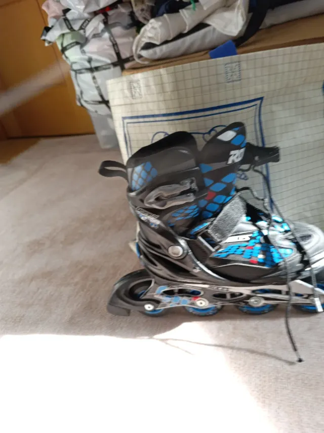 Patines Roces Talla 30-35. Regulable.