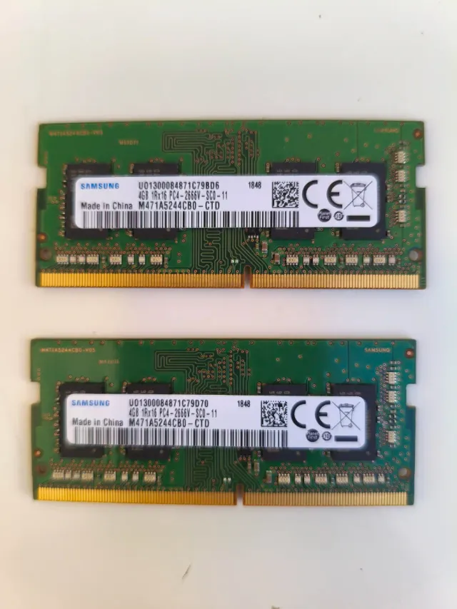 2x Samsung DDR4 RAM 4GB PC4-2400T y PC4-2666V