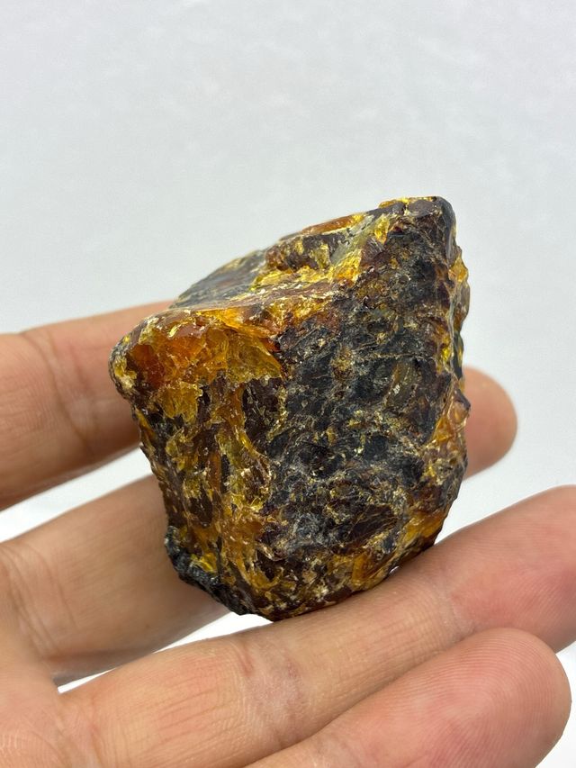 Ámbar natural en bruto