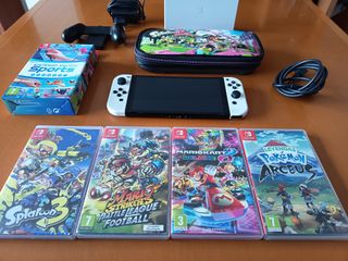 Nintendo Switch OLED + funda + 5 juegos