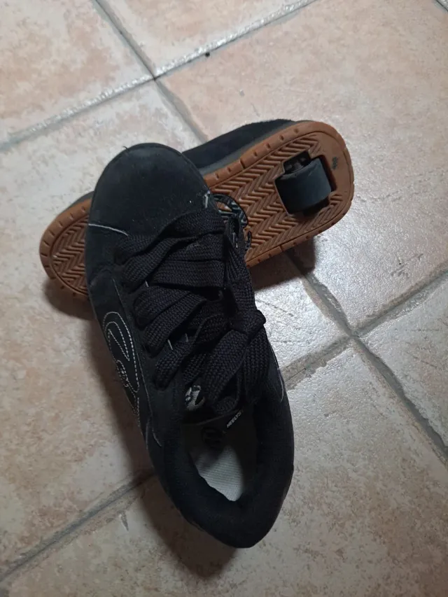 Zapatillas Heelys Negras con Ruedas talla 36,5