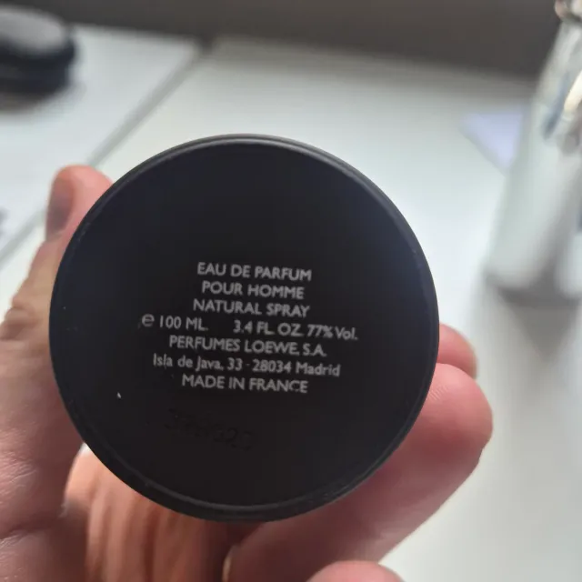 Loewe 7 Anónimo Perfume Negro y Plateado