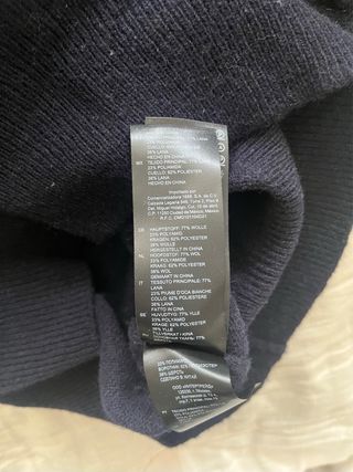 Jersey azul marino y crema de SANDRO