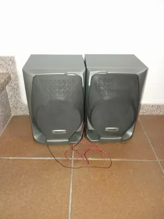 Altavoces Philips Grises
