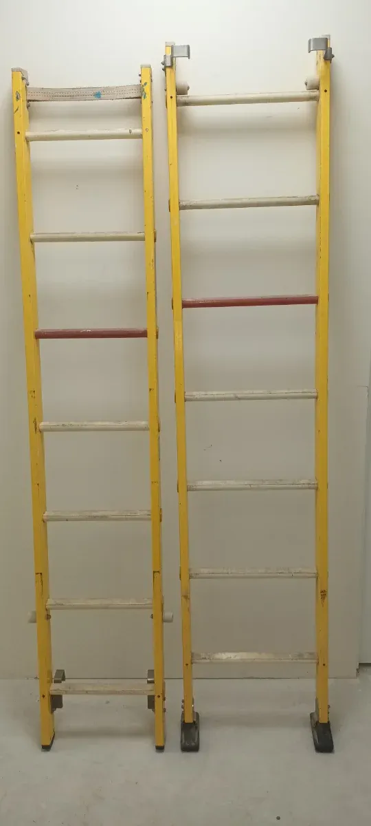 Escalera Fibra Amarilla