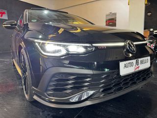 Volkswagen Golf GTI AKRAPOVIC