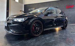 Volkswagen Golf GTI AKRAPOVIC