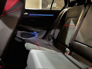 Volkswagen Golf GTI AKRAPOVIC