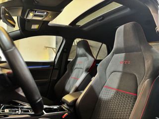 Volkswagen Golf GTI AKRAPOVIC