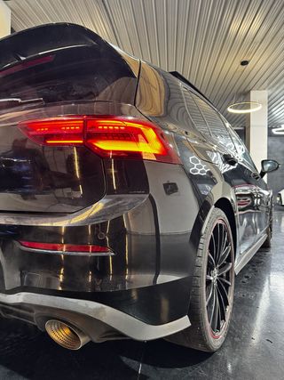 Volkswagen Golf GTI AKRAPOVIC