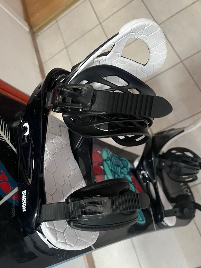 Tabla y fijaciones Salomon Grail 130cm