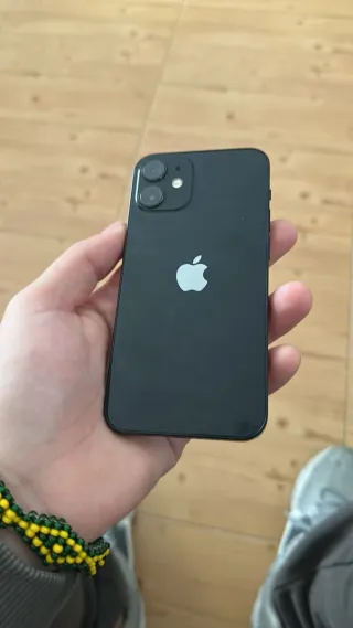 iPhone 12 mini negro
