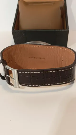 Reloj Guess Cuadrado Correa Marrón