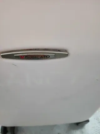 Maleta Roncato Blanca con Ruedas Giratorias